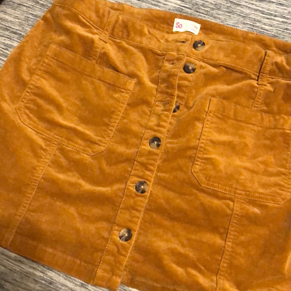 nice brown skirt